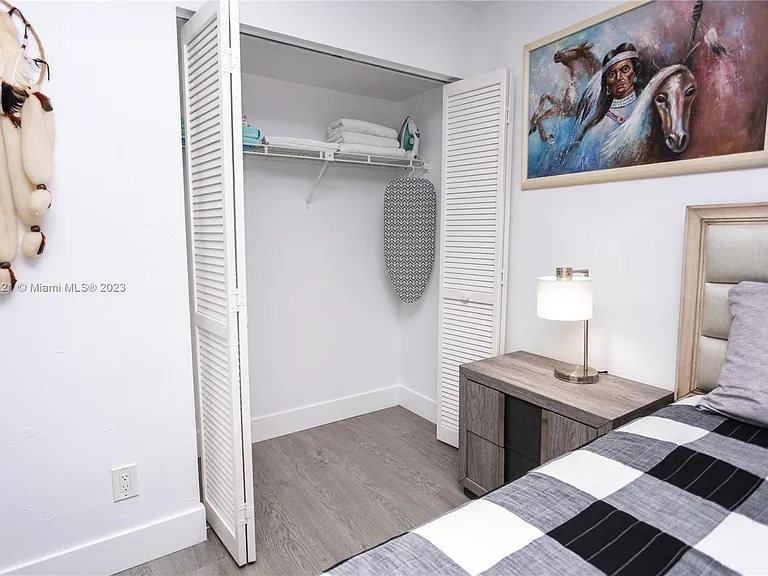 500 N Francisco St #234 — Photo 12