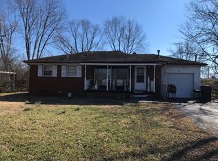 304 E Parkview Dr, Hopkinsville, KY 42240