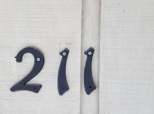 211 Harbor Dr, Seneca, SC 29678