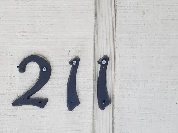 211 Harbor Dr, Seneca, SC 29678