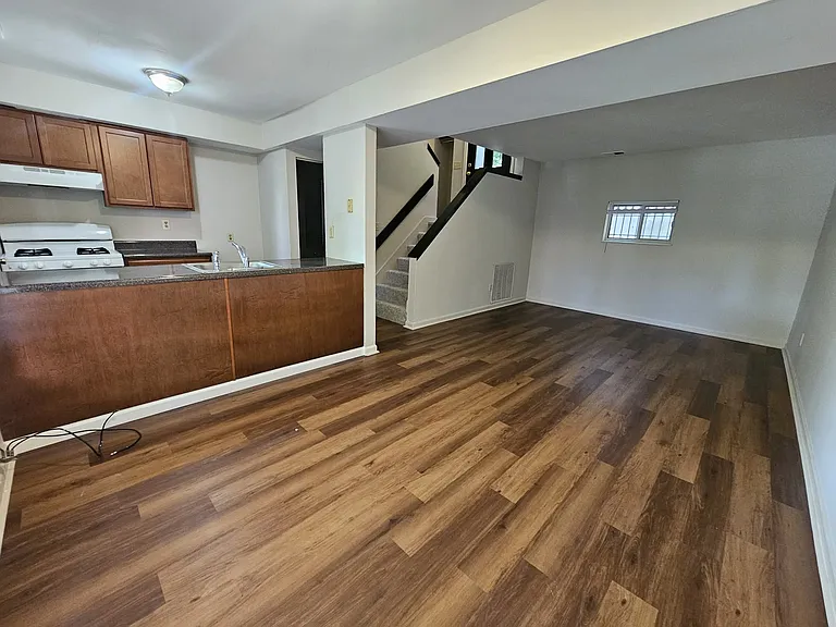 923 Lami St — Photo 2