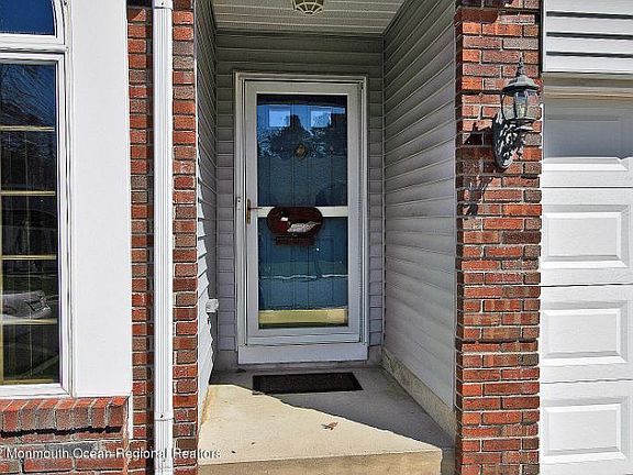 5th image of 1777 Sweetbay Dr