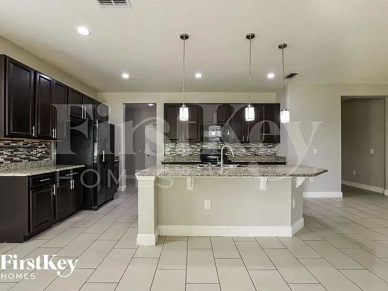 12018 Sumter Dr — Photo 6