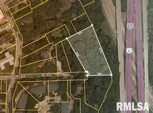 1745 9th Ave, Moline, IL 61265