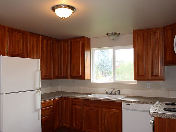 3rd image of 110 179th St E