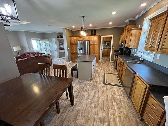 14th image of this home