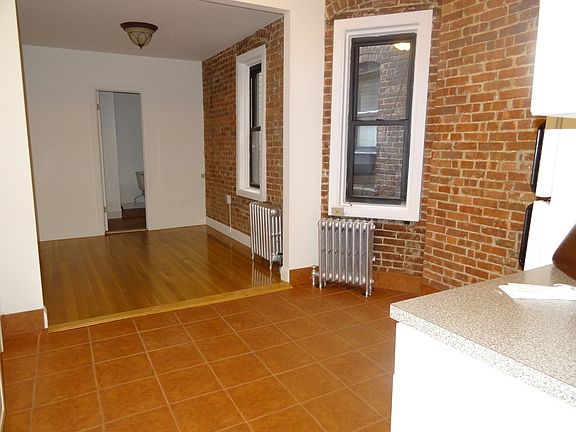 3rd image of 355 W 47th St APT 5FE