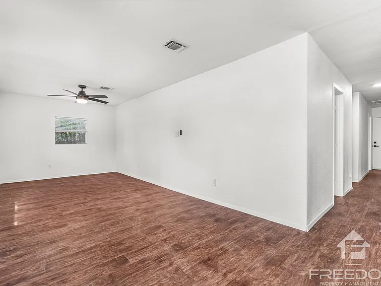 1824 Katy St — Photo 10
