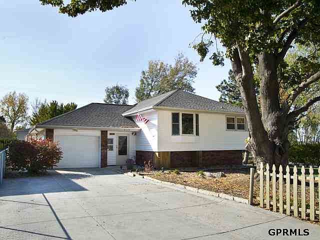 1st image of 5117 Aspen Dr