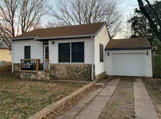 1117 Lynn Ave, Winfield, KS 67156
