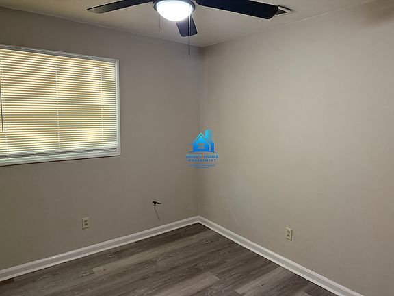 3rd image of 1911 Wellborn Dr