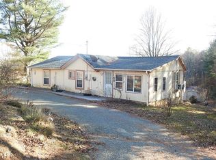 125 Traders Ln, Galax, VA 24333