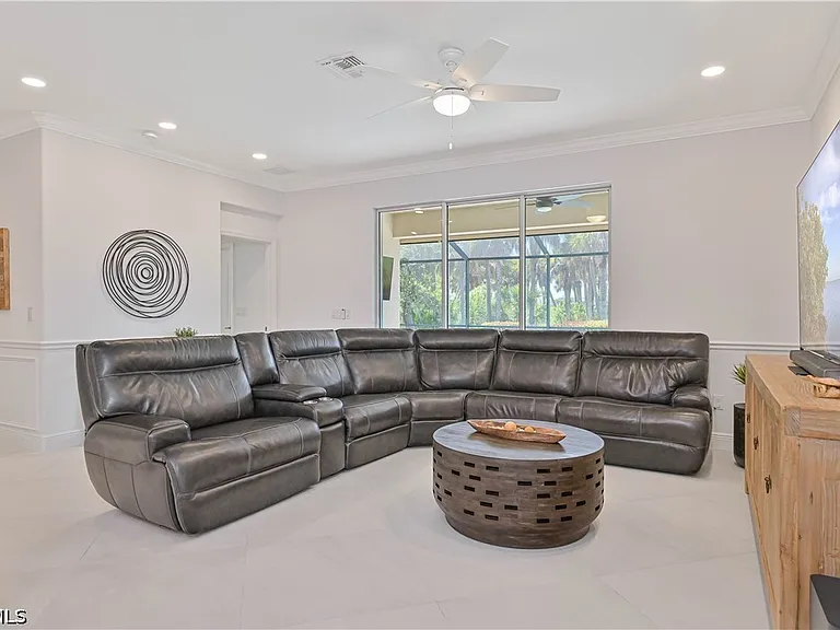 15550 Pascolo Ln — Photo 16