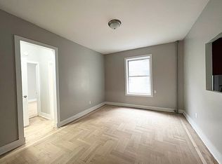 530 E 2nd St #3A, Brooklyn, NY 11218