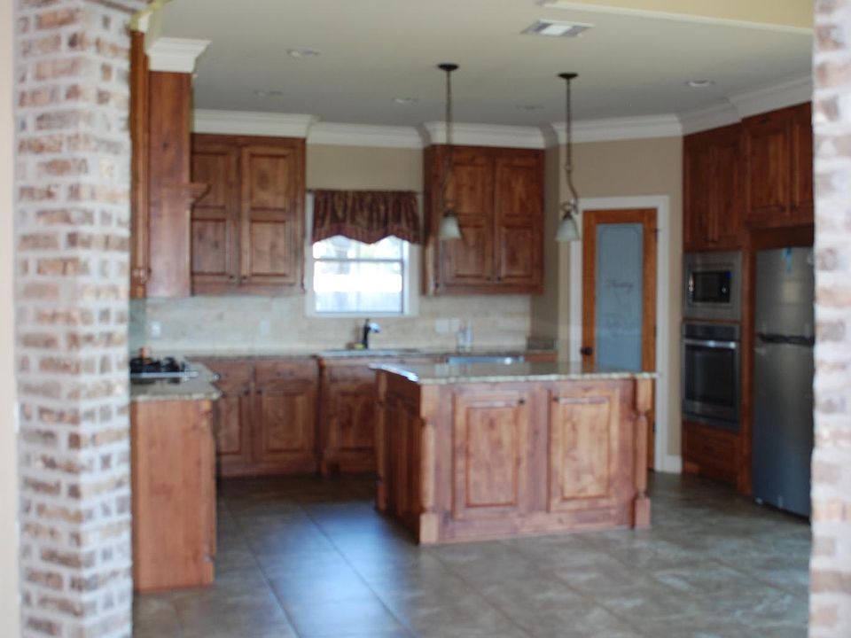 1st image of 6104 Kateland Cir