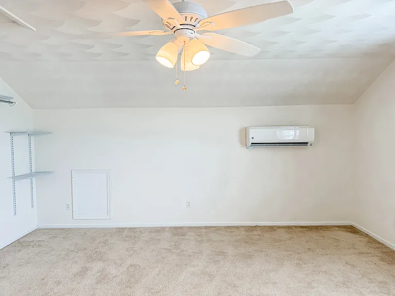 Third floor bonus room.