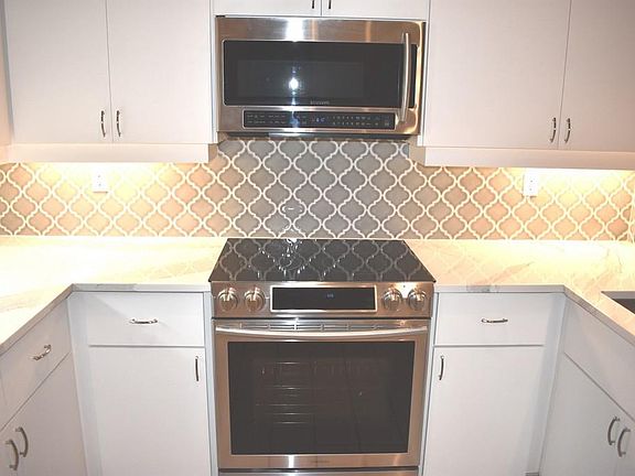 4th image of 7551 Mediterranean Ct