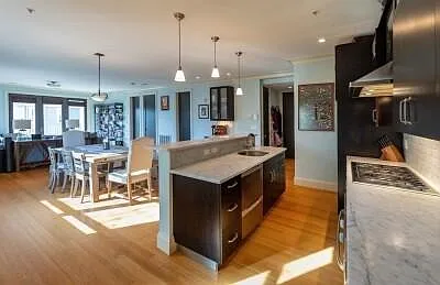 2 bed, 1284 sqft, $4,800 — Photo 3
