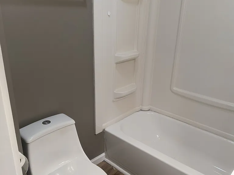 904 Walnut St #1 — Photo 8