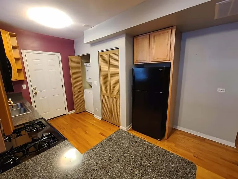 2318 W Rosemont Ave #2 — Photo 7