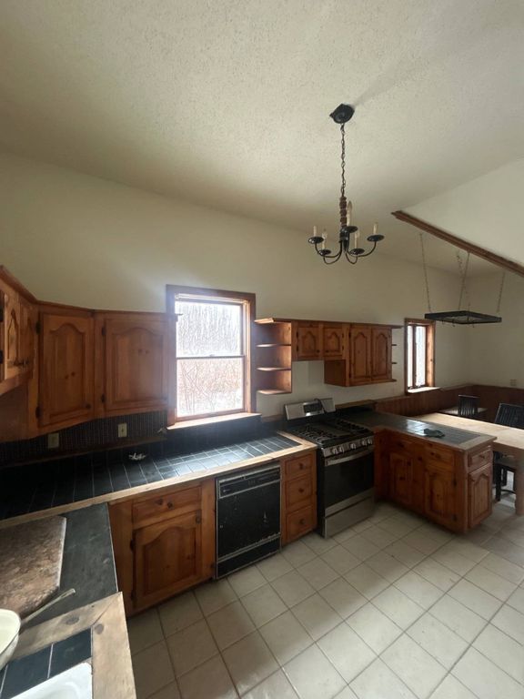 192 Giovanni Macri Dr, Sloansville, NY - View 4