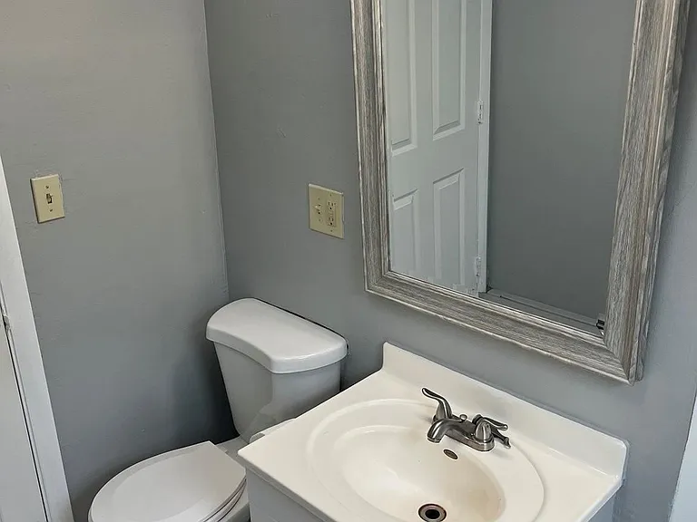 1462 Carroll Ave #2 — Photo 9