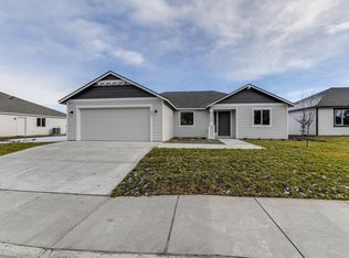 905 N Euclid St, Grandview, WA 98930