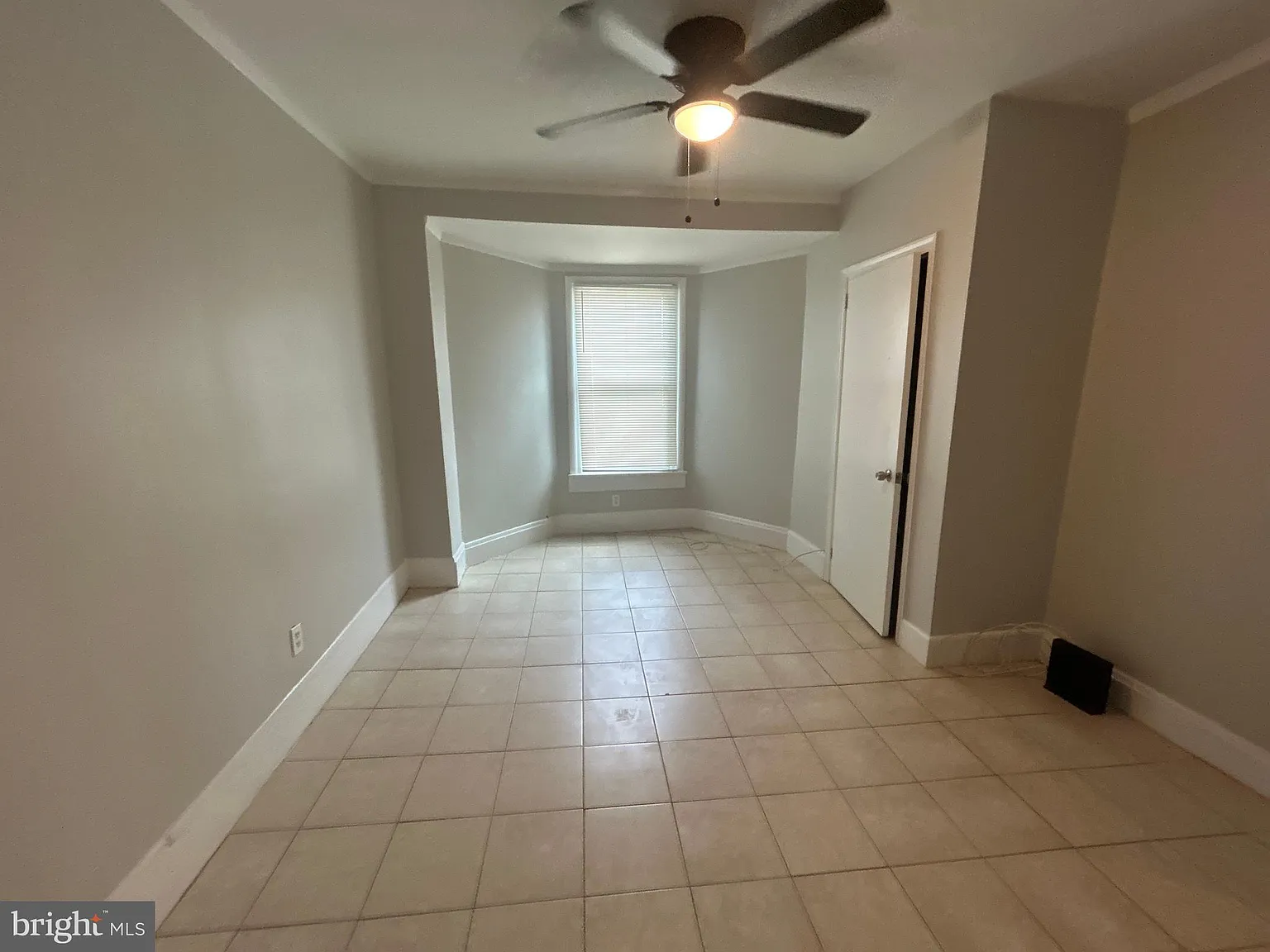 1 bed, 750 sqft, $1,250 — Photo 4