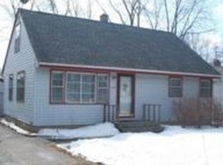 17829 W Gages Lake Rd, Grayslake, IL 60030