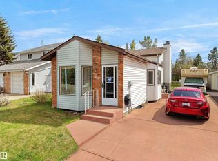 10711 24th Ave NW, Edmonton, AB T6J 5P9
