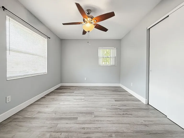 530 Obispo Ave — Photo 16