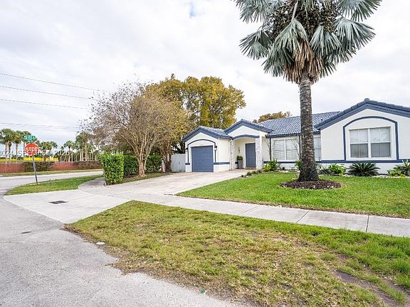 3rd image of 10704 SW 167th St
