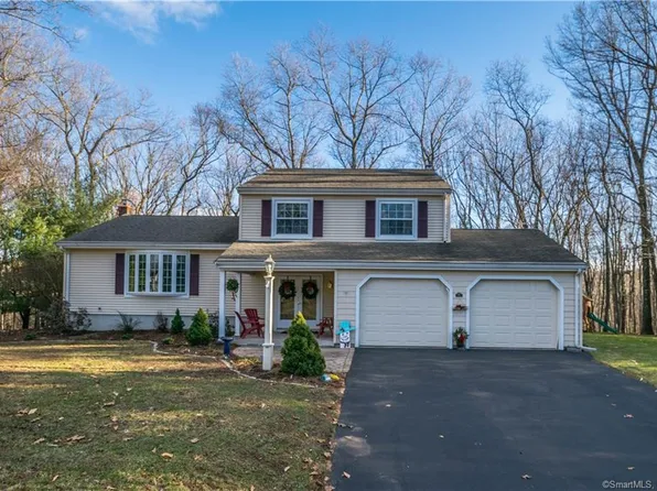 86 Joan Cir, Manchester, CT 06040