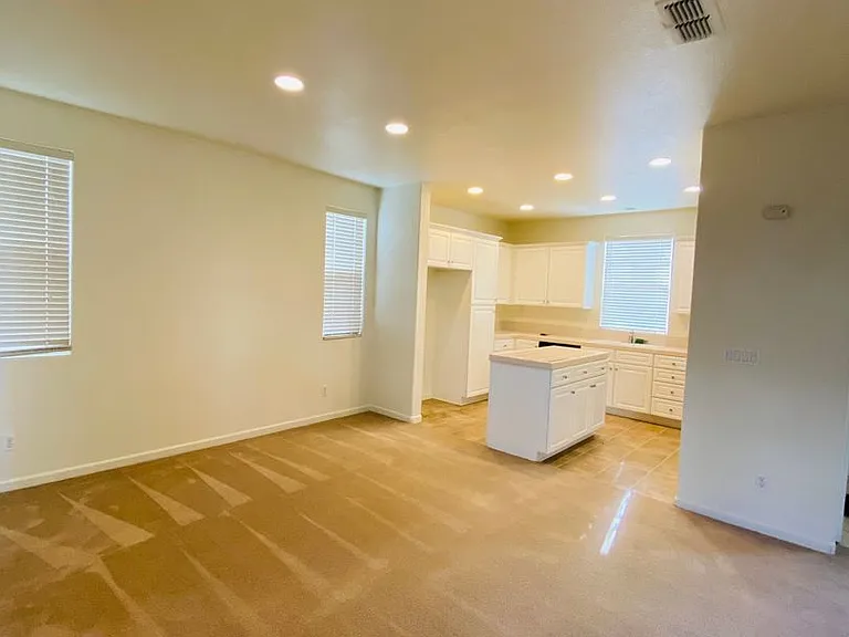 620 Candela Cir — Photo 4