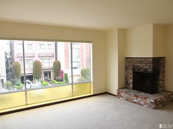 4th image of 2171 Pacific Ave