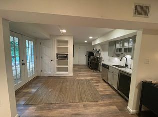 9323 Overlea Dr, Rockville, MD 20850