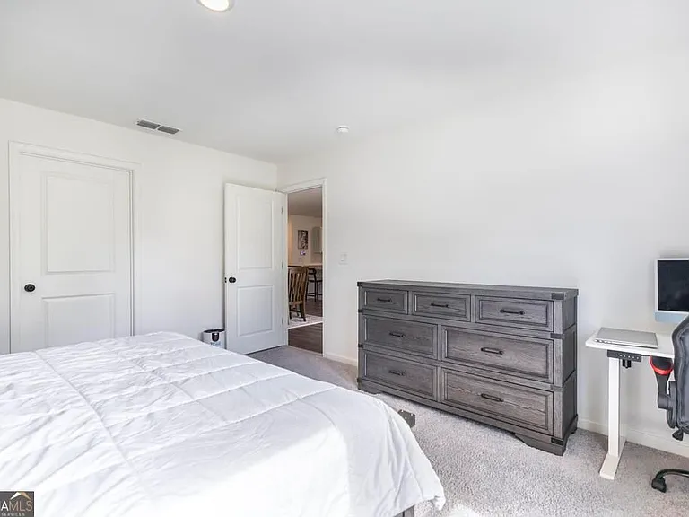 182 Lochwolde Dr — Photo 14