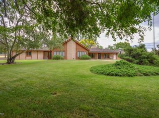 207 Hunziker Rd, Yakima, WA 98908