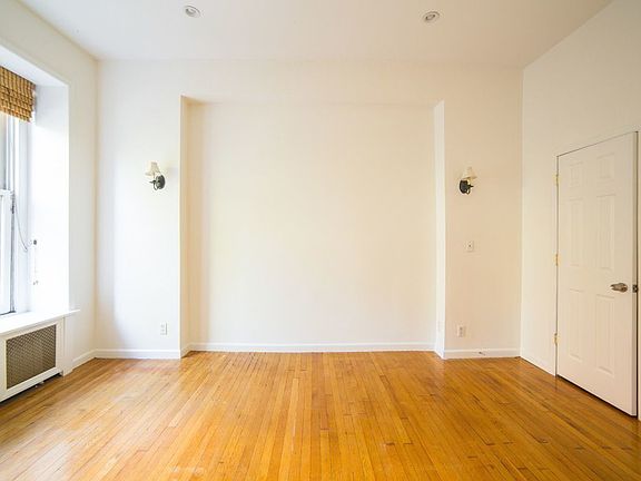 5th image of 7 Montague Ter APT 3C