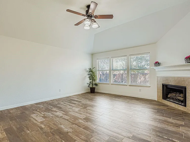 12407 Hawk Creek Dr — Photo 22