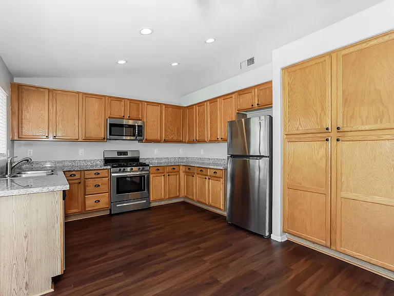 7333 E Monte Ave — Photo 3