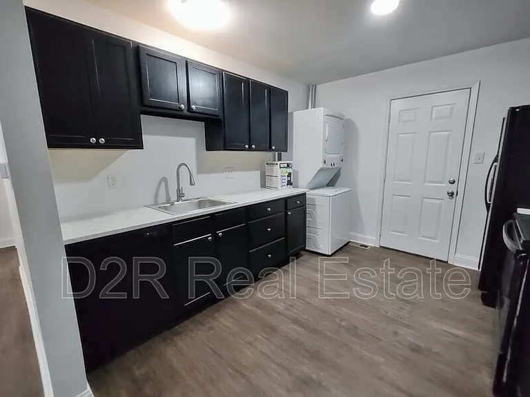 7909 Southfield Dr — Photo 4
