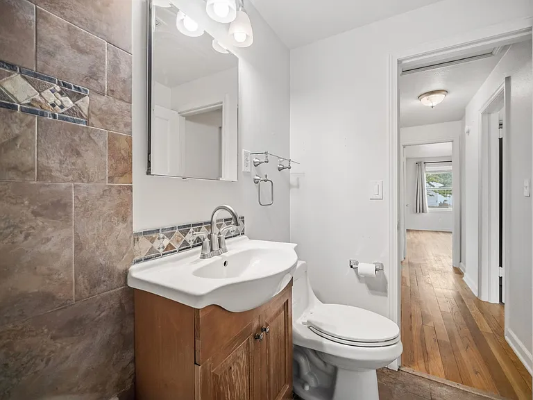 2403 W Everett Ave — Photo 18
