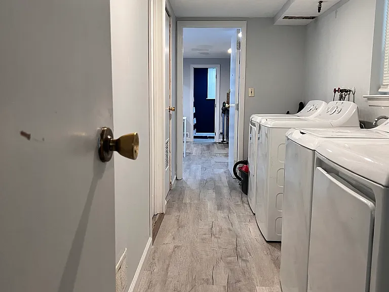 220 Bergen St #1 — Photo 10