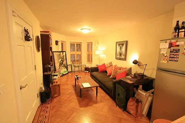 Rented by Dwell Residential Inc | media 14