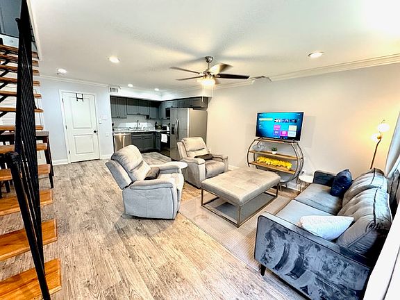 3rd image of 2413 Houma Blvd APT A