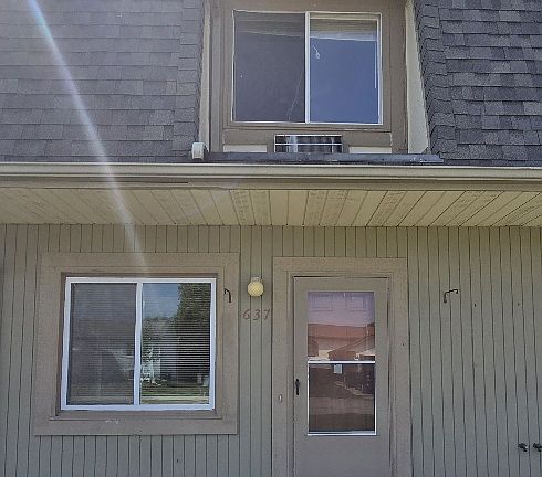 3rd image of 637 Oriole Ct