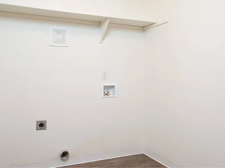 Quail Run Apartments — Photo 28