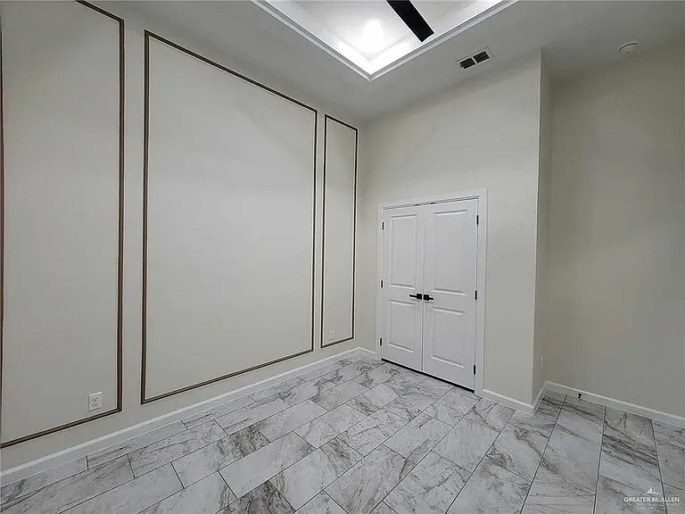 729 Saint Vincent Dr — Photo 11