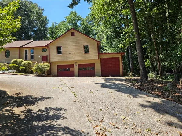 3150 Oak Leaf Ct SW, Marietta, GA 30064